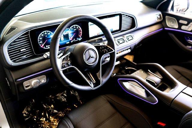 new 2025 Mercedes-Benz GLE 450 car, priced at $85,780