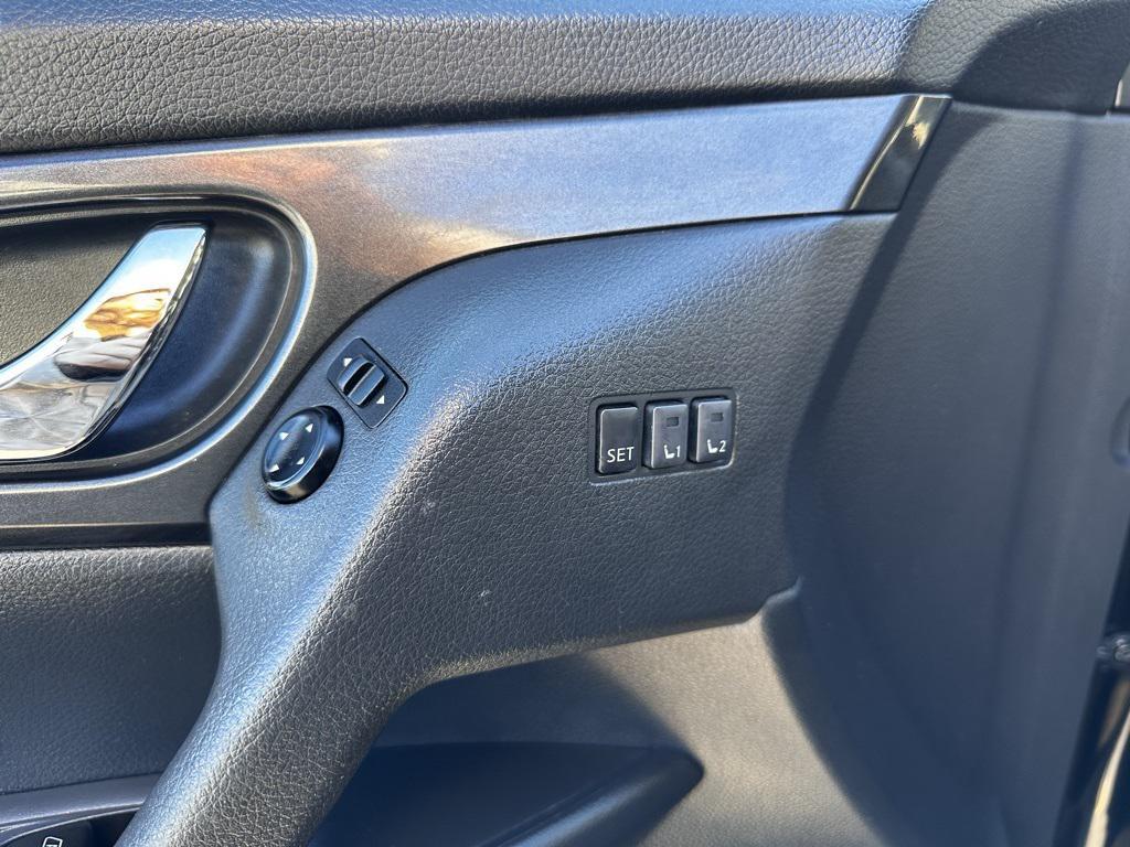 used 2018 Nissan Rogue car, priced at $9,961