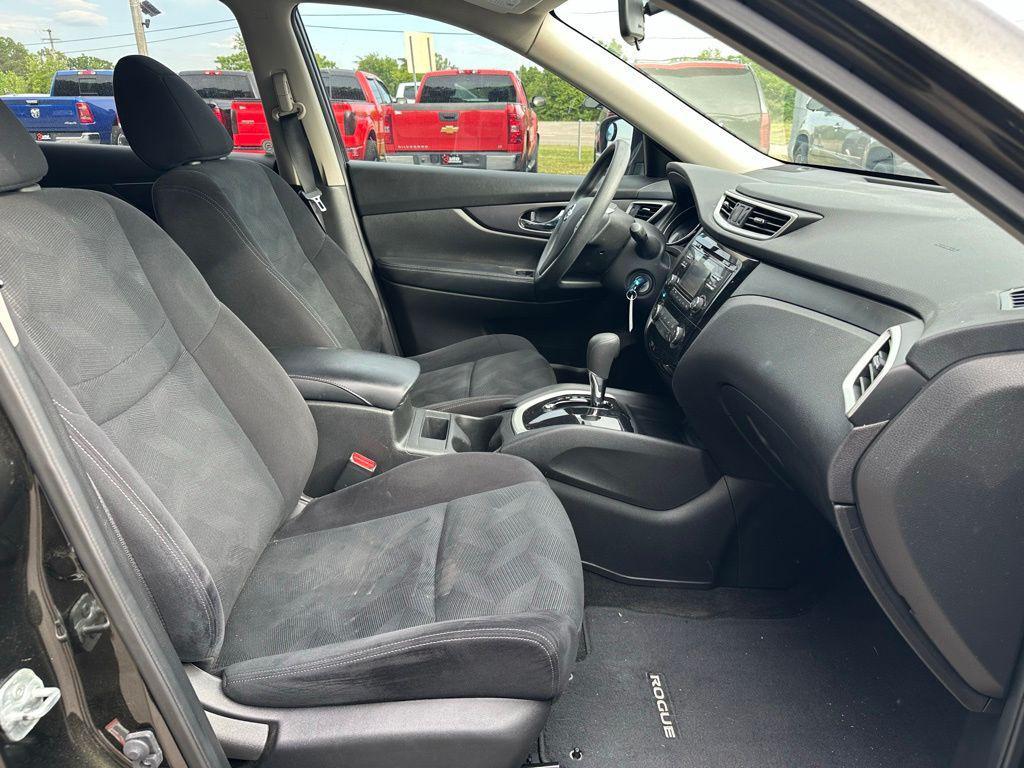 used 2016 Nissan Rogue car, priced at $11,912