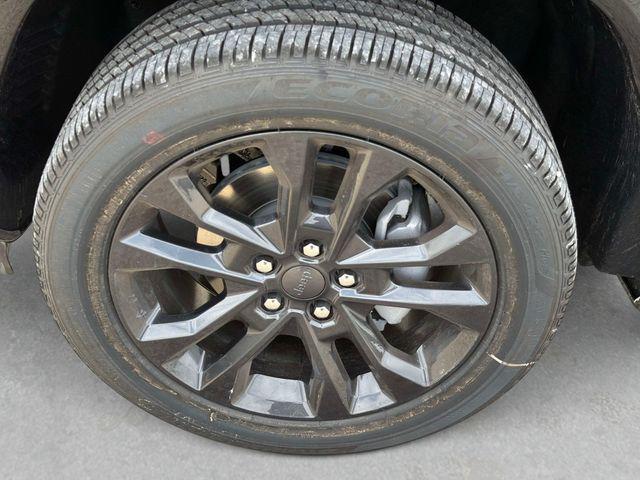 new 2026 Jeep Grand Cherokee car, priced at $46,495