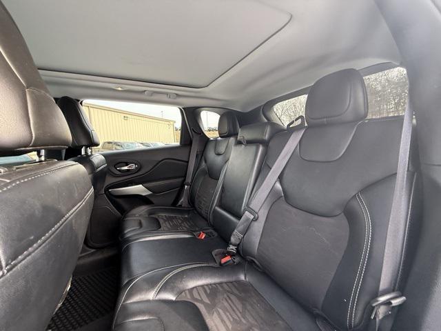 used 2022 Jeep Cherokee car, priced at $20,234