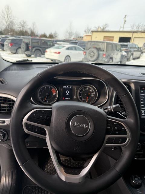 used 2022 Jeep Cherokee car, priced at $20,234
