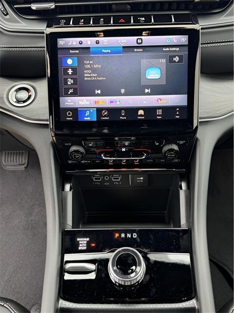 new 2025 Jeep Grand Cherokee car, priced at $41,985