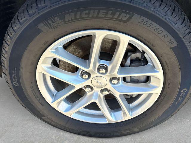 used 2025 Jeep Grand Cherokee L car, priced at $33,698