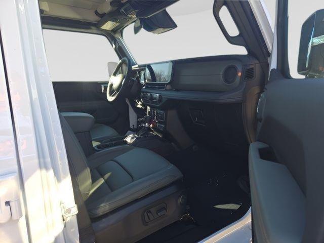 new 2026 Jeep Gladiator car, priced at $48,364