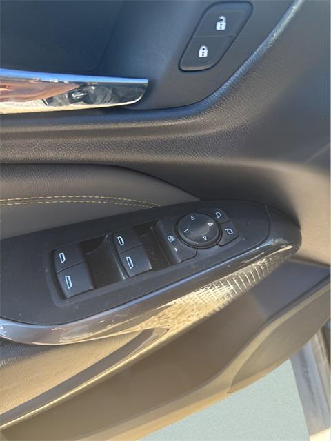 used 2025 Chevrolet Trax car, priced at $23,185