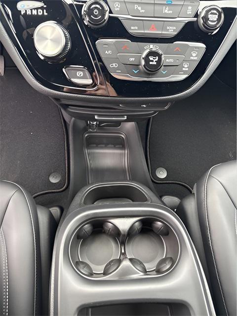 new 2026 Chrysler Pacifica car, priced at $39,915