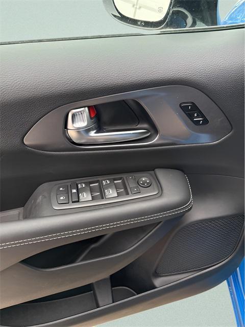 new 2026 Chrysler Pacifica car, priced at $39,915