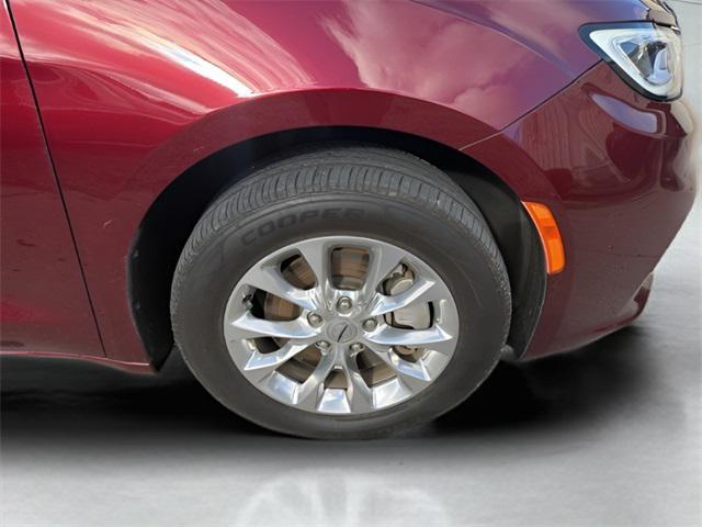 used 2021 Chrysler Pacifica car, priced at $20,255