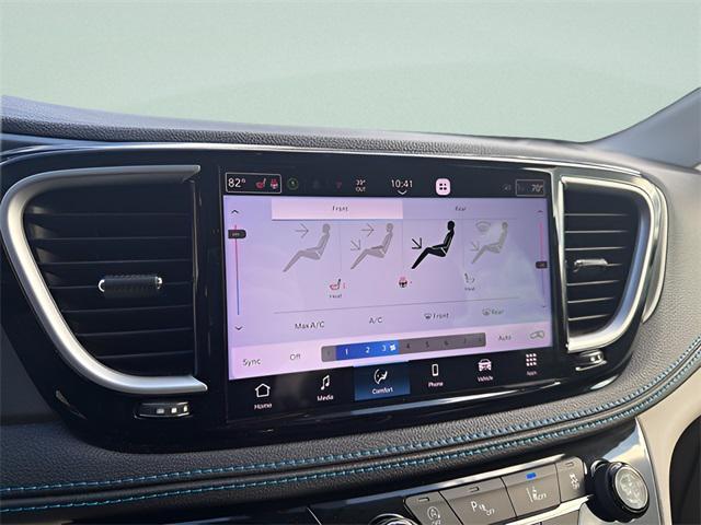 used 2021 Chrysler Pacifica car, priced at $20,255