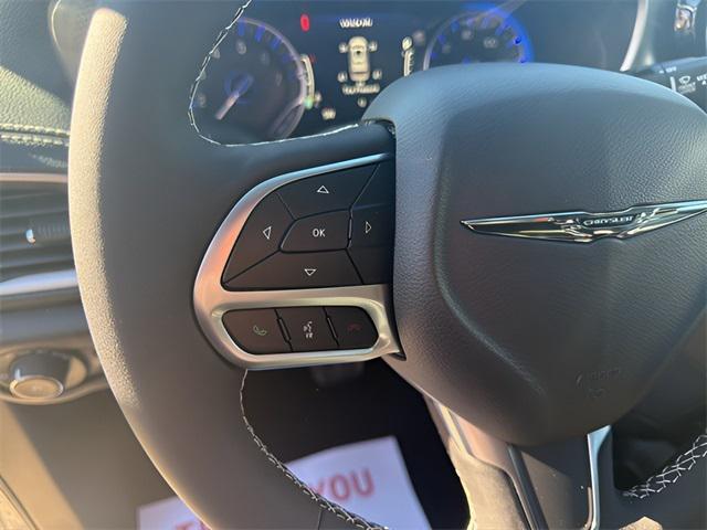 new 2026 Chrysler Pacifica car, priced at $39,420