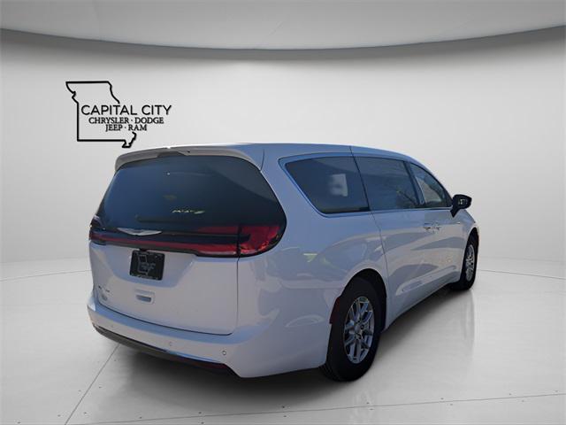 new 2026 Chrysler Pacifica car, priced at $39,420