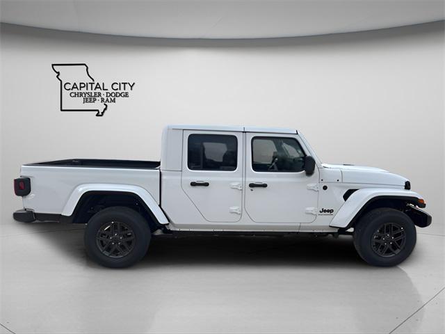 new 2026 Jeep Gladiator car, priced at $48,950