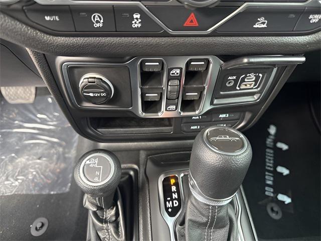 new 2026 Jeep Gladiator car, priced at $48,950