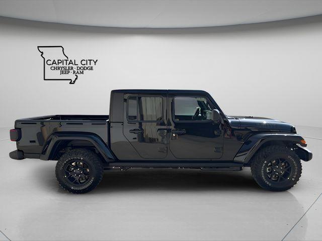 new 2026 Jeep Gladiator car, priced at $42,142