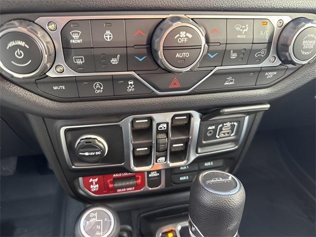 new 2026 Jeep Gladiator car, priced at $43,142