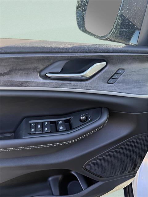 new 2025 Jeep Grand Cherokee L car, priced at $41,470