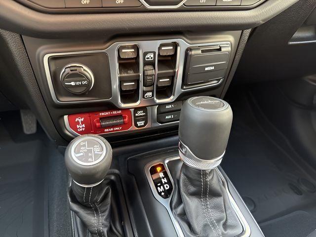 new 2026 Jeep Gladiator car, priced at $56,031