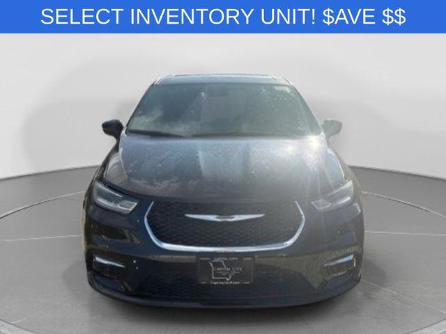new 2026 Chrysler Pacifica car, priced at $39,087