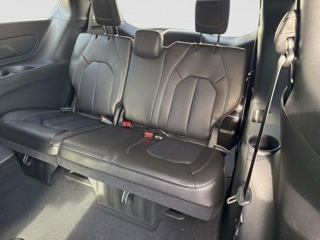 new 2026 Chrysler Pacifica car, priced at $39,946