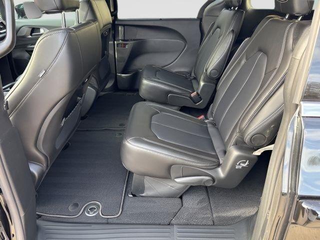 new 2026 Chrysler Pacifica car, priced at $39,946