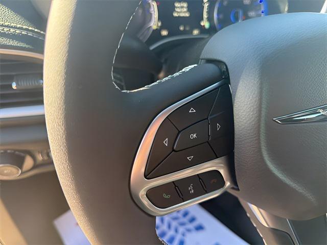 new 2026 Chrysler Pacifica car, priced at $39,915