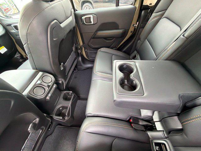 new 2026 Jeep Gladiator car, priced at $42,570