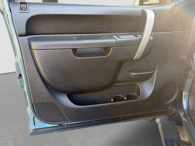 used 2011 Chevrolet Silverado 2500 car, priced at $19,262
