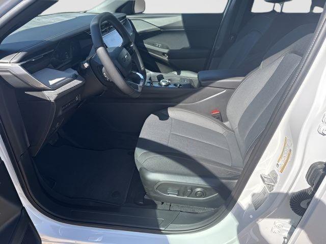 new 2026 Jeep Cherokee car, priced at $39,582