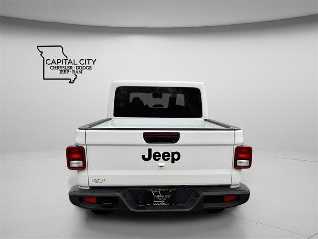 new 2026 Jeep Gladiator car, priced at $47,490