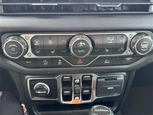 new 2026 Jeep Gladiator car, priced at $47,490