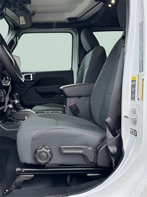 new 2026 Jeep Gladiator car, priced at $47,490