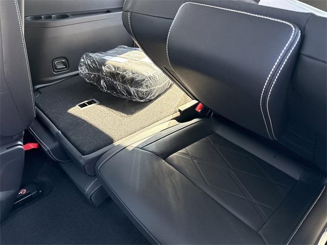 new 2026 Volkswagen Atlas car, priced at $47,426