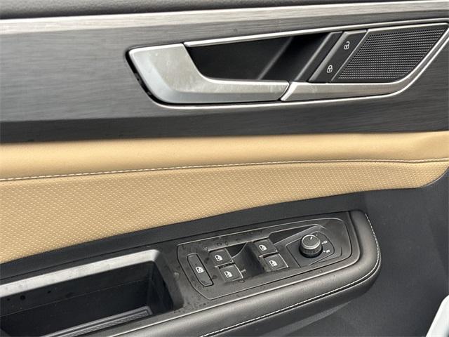 new 2026 Volkswagen Atlas Cross Sport car, priced at $37,499