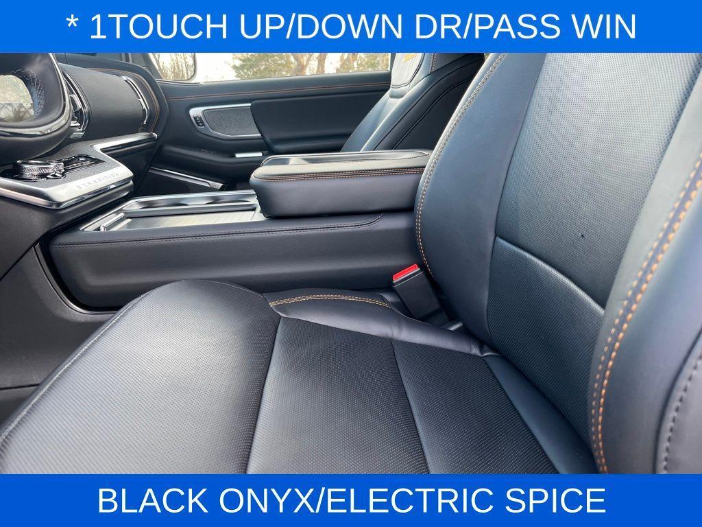 new 2025 Ford Expedition car, priced at $81,788