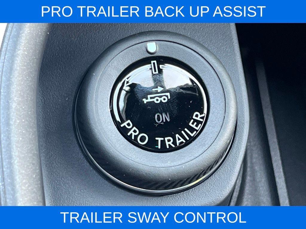 new 2025 Ford Expedition car, priced at $81,788