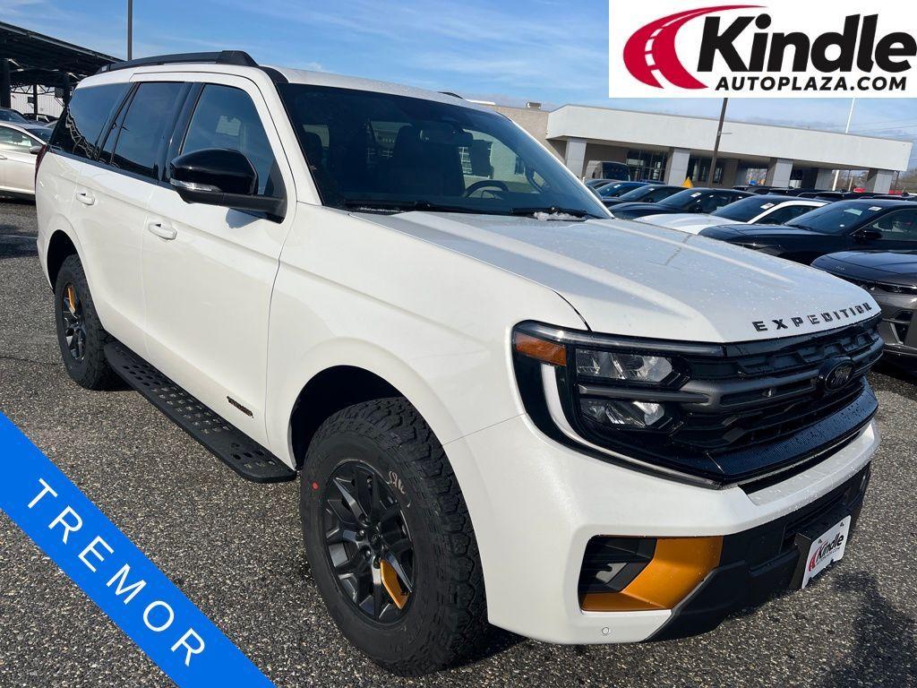 new 2025 Ford Expedition car, priced at $81,788