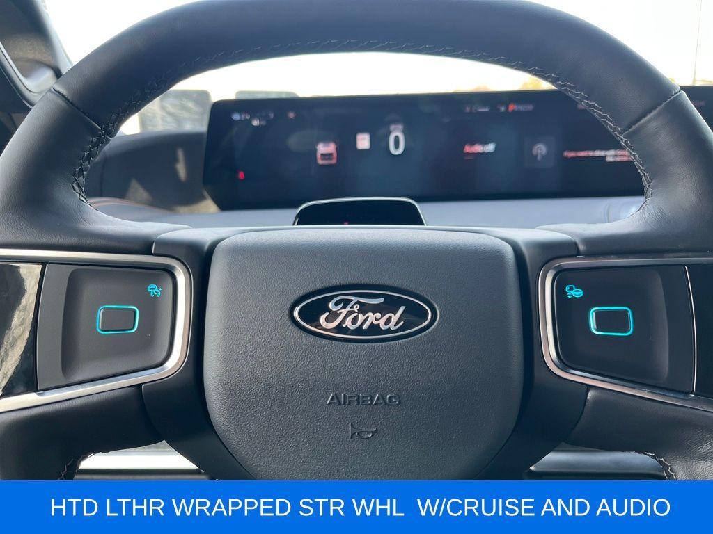 new 2025 Ford Expedition car, priced at $81,788