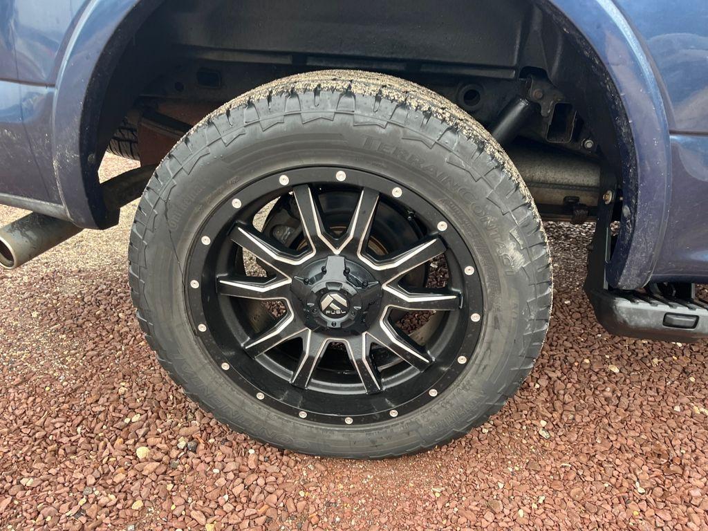 used 2015 Ford F-150 car, priced at $30,000