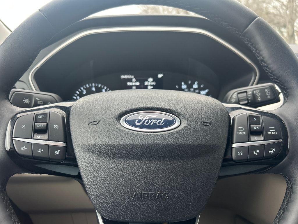 used 2022 Ford Escape car, priced at $22,999