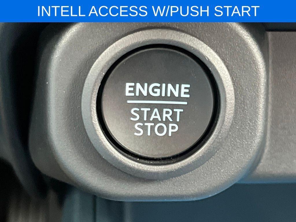 new 2025 Ford Maverick car, priced at $30,033