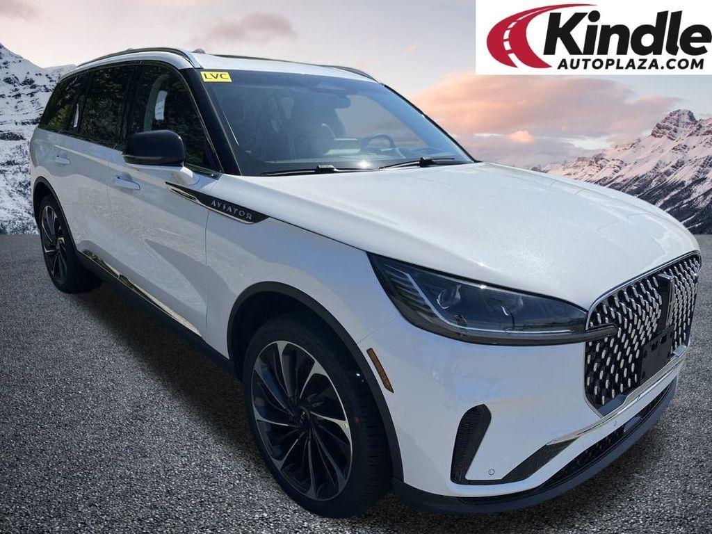 new 2025 Lincoln Aviator car, priced at $66,375