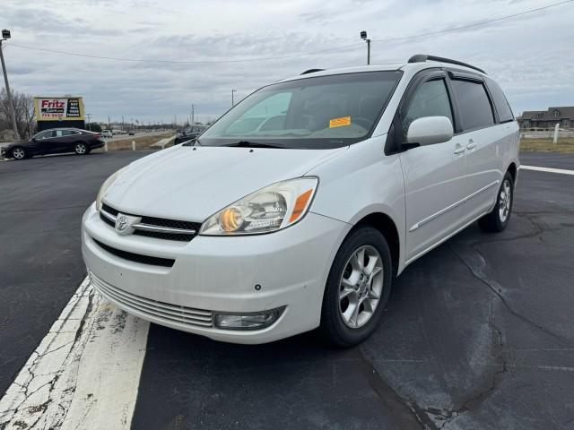 used 2005 Toyota Sienna car, priced at $7,500