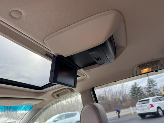 used 2005 Toyota Sienna car, priced at $7,500