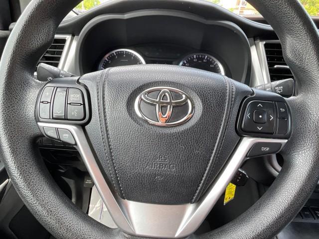 used 2014 Toyota Highlander car, priced at $16,980