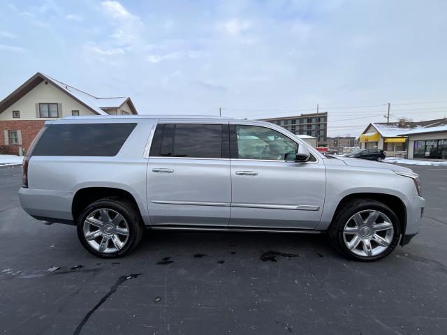 used 2020 Cadillac Escalade ESV car, priced at $30,980