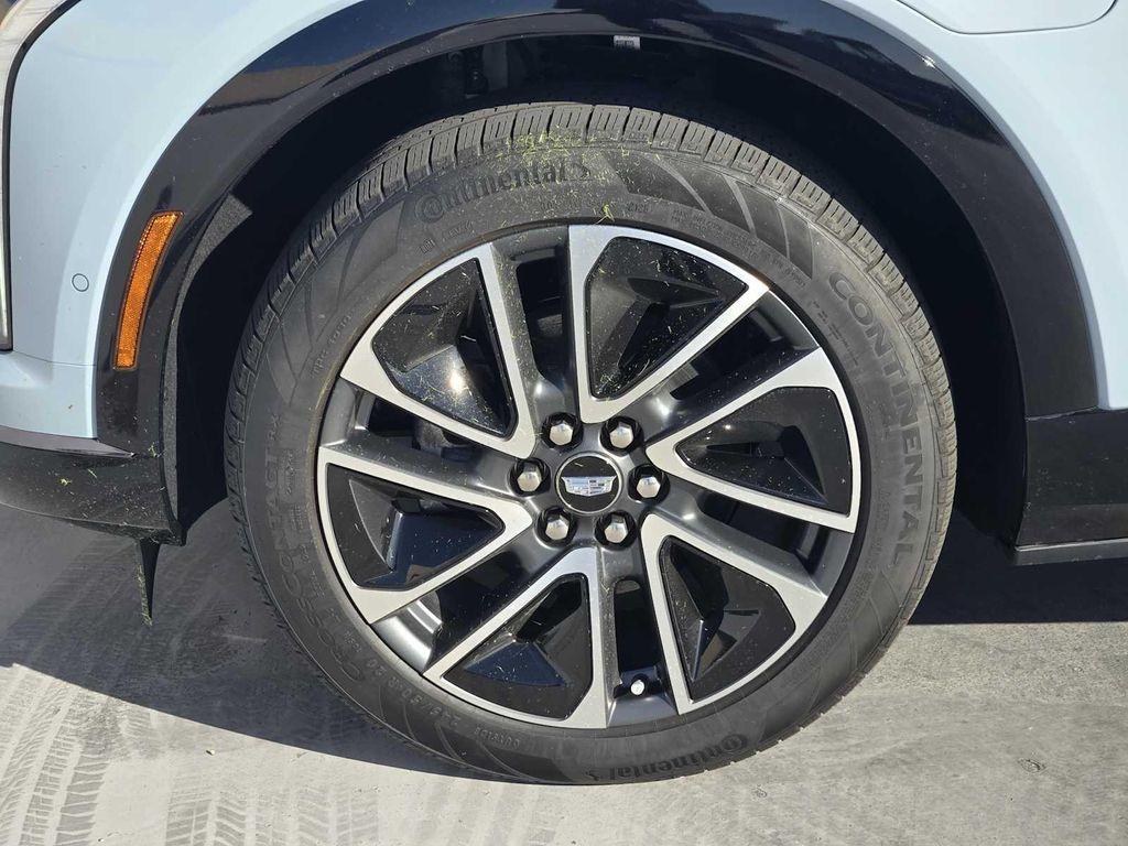 new 2025 Cadillac OPTIQ car, priced at $60,160