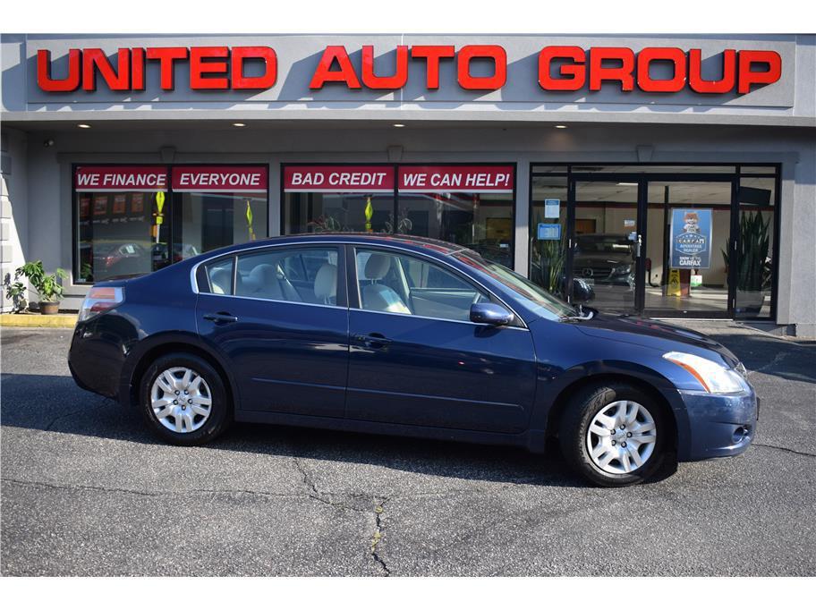 used 2010 Nissan Altima car