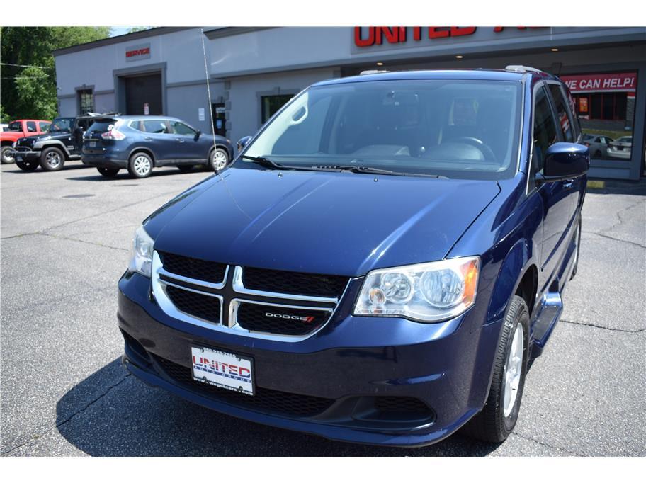 used 2013 Dodge Grand Caravan car, priced at $14,995