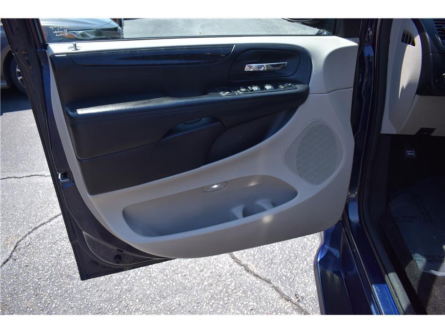 used 2013 Dodge Grand Caravan car, priced at $14,995